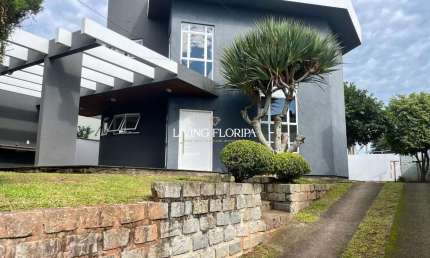 Casa com 2 quartos à venda na Murta, 75, Campeche, Florianópolis por R$ 1.700.000