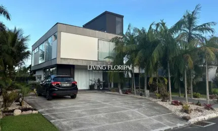 Casa em condomínio fechado com 3 quartos à venda na Rodovia Aparício Ramos Cordeiro, 110, Campeche, Florianópolis por R$ 2.980.000