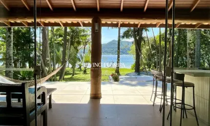 Casa em condomínio fechado com 4 quartos à venda na Rodovia Jornalista Manoel de Menezes, 1750, Barra da Lagoa, Florianópolis por R$ 9.010.000