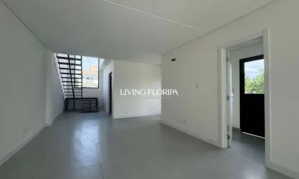 Casa com 3 quartos à venda na Doutor Cláudio Américo Prates, 4, Campeche, Florianópolis por R$ 1.450.000
