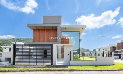 Casa com 3 quartos à venda na Rodovia Doutor Antônio Luiz Moura Gonzaga, 3156, Rio Tavares, Florianópolis por R$ 3.950.000