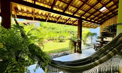 Casa com 3 quartos à venda na Servidão Kairós, 138, Lagoa da Conceição, Florianópolis por R$ 2.490.000