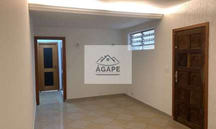 Lindo Sobrado. 3 Dorm. 2 Vagas com Laje. Amplo Quintal.