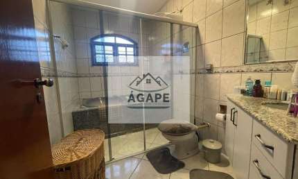 Casa 3 Dormitóroios, 2 Vagas, Varanda  -  Taboão da Serra