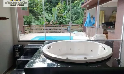 Casa com 4 dormitórios à venda, 200 m² por R$ 1.500.000,00 - Aruã - Mogi das Cruzes/SP