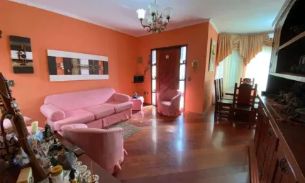 Casa com 3 dormitórios à venda, 200 m² por R$ 750.000,00 - São João - Jacareí/SP