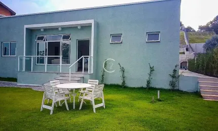 Casa com 3 suítes e piscina à venda, 350 m² por R$ 2.200.000 - Mirante do Vale - Jacareí/SP