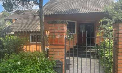 Casa com 4 quartos à venda na Rua Engenheiro Rômulo Gutierrez, 488, Vista Alegre, Curitiba por R$ 1.790.000