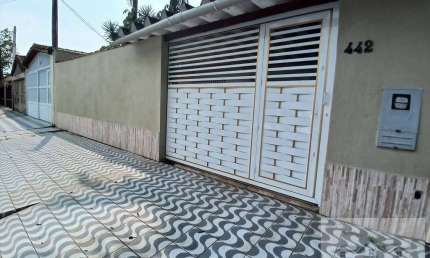 Casa Isolada 03 Dormitórios Maracanã 400m Praia - R$ 600.000