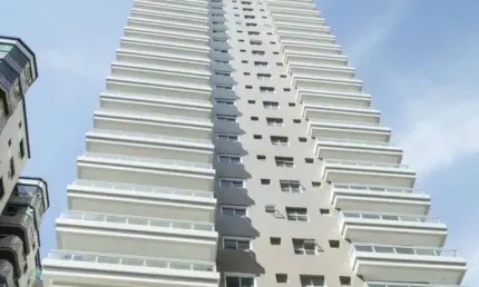 Oportunidade! Lindo Apartamento Alto Padrão de Frente ao Mar, Com 4 Suítes
