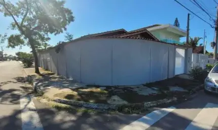 Vendo casa de esquina com edícula na praia grande - vila caiçara