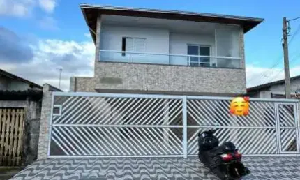 Casa de Condomínio Muito Barata! Acabamento Alto Padrão - 2 Dormitórios