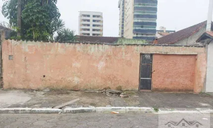Terreno 10x23 na Guilhermina - 400 Metros da Praia!