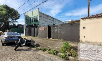 Enorme Terreno na Guilhermina - Residencial ou Comercial - Praia Grande
