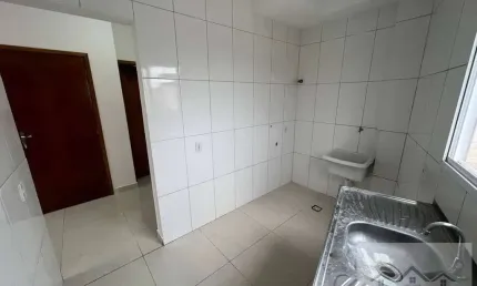 Apartamento 2 Dormitórios São Vicente SP Primeiro Andar .