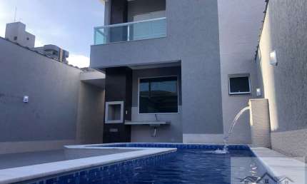 Sobrado Alto Padrão na Tupi - 3 Suítes + Piscina e Churrasqueira