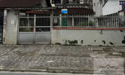 Casa térrea 02 dormitórios 8x38 guilhermina - r$ 950.000