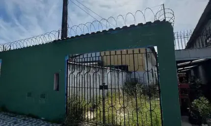 Casa Térrea com Terreno 10x44 - 440m2 Tude Bastos - R$ 1.100.000