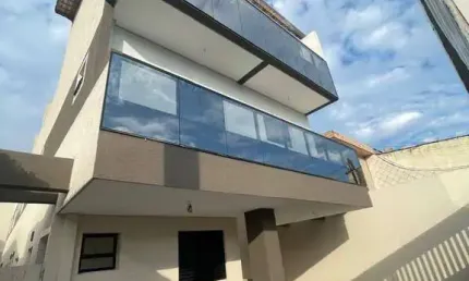 Sobrado triplex 02 dormitórios 01 suite zona 2 nova mirim