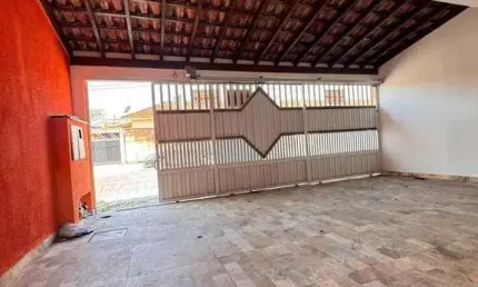 Sobrado triplex 03 dormitórios suite 170m2 guilhermina - r$ 850.000