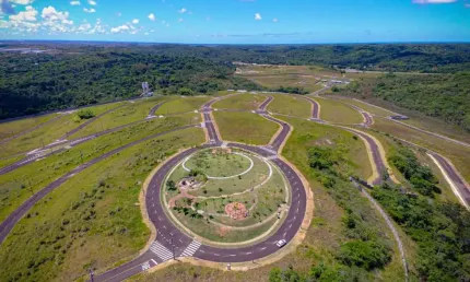 Terreno à venda no Centro, Camaçari  por R$ 168.993