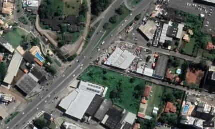 Terreno comercial à venda no Estrada do Coco, Lauro de Freitas  por R$ 12.000.000