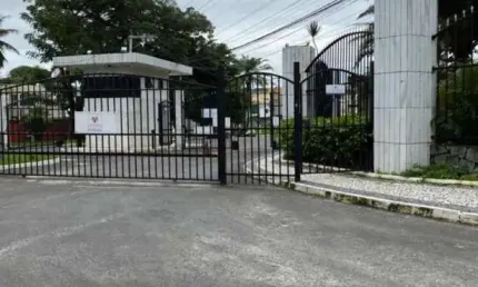 Terreno à venda no Portão, Lauro de Freitas  por R$ 280.000