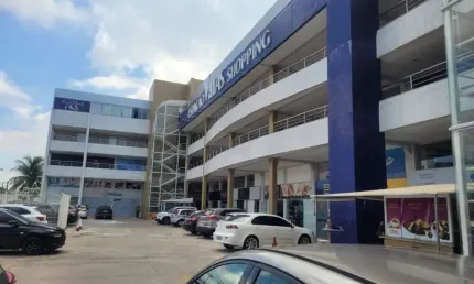 Sala comercial para alugar no Buraquinho, Lauro de Freitas , 32 m2 por R$ 3.500