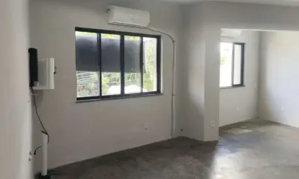 Sala comercial para alugar na avenida praia de itapoan, vilas do atlantico, lauro de freitas por r$ 3.200