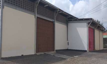 Barracão / Galpão / Depósito para alugar no Itingá, Lauro de Freitas  por R$ 19.200