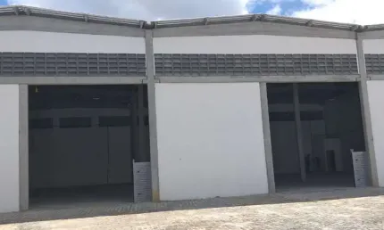 Barracão / Galpão / Depósito para alugar em Caji, Lauro de Freitas  por R$ 16.000