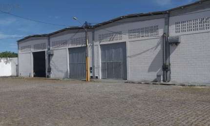 Barracão / Galpão / Depósito para alugar no Cascalheira, Camaçari , 600 m2 por R$ 9.000