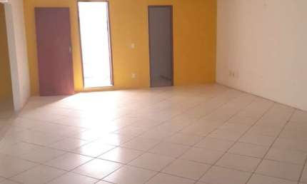 Sala comercial para alugar no Pitangueiras, Lauro de Freitas  por R$ 3.600