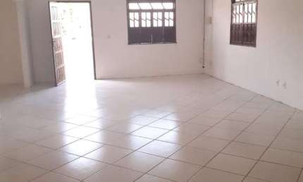 Sala comercial para alugar no Pitangueiras, Lauro de Freitas  por R$ 1.200