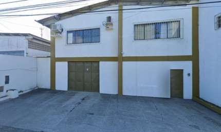 Barracão / Galpão / Depósito para alugar no Buraquinho, Lauro de Freitas  por R$ 12.000