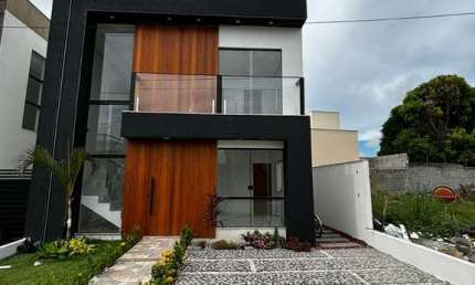 Casa em condomínio fechado com 3 quartos à venda no Abrantes, Camaçari  por R$ 890.000