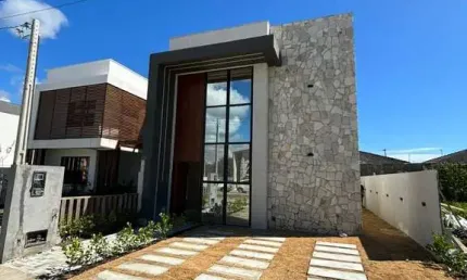 Casa com 4 quartos à venda no Abrantes, Camaçari  por R$ 930.000