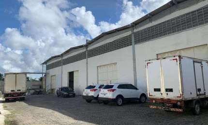 EXCELENTE GALPÃO COM MEZANINO MUITO BEM LOCALIZADO!