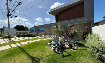 Casa com 3 quartos à venda na Barra do Jacuípe, Camaçari  por R$ 1.800.000