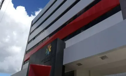 Ponto comercial com 1 sala à venda no Pitangueiras, Lauro de Freitas  por R$ 410.000