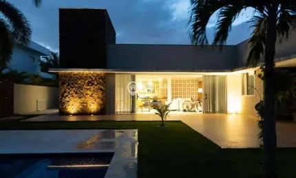 Casa em condomínio fechado com 4 quartos à venda na Praia de Busca Vida, Camaçari , 370 m2 por R$ 3.600.000