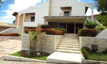 Casa em condomínio fechado com 4 quartos à venda na rua priscila b dutra, ca, buraquinho, lauro de freitas, 400 m2 por r$ 1.750.000