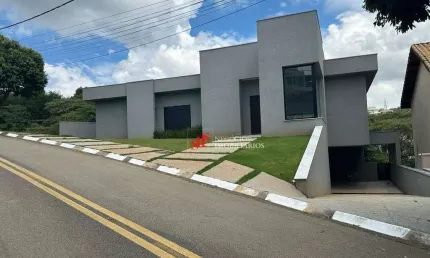 Casa com 3 dormitórios à venda, 283 m² por R$ 2.800.000 - Suru - Santana de Parnaíba/SP