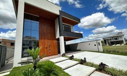 Casa com 4 quartos à venda no Santa Regina, Camboriú 