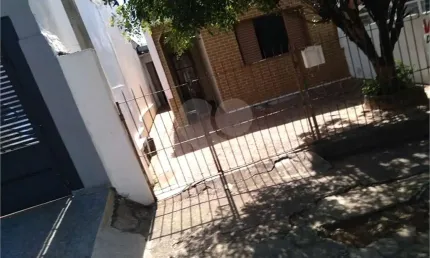 Casa térrea com 4 quartos à venda em Jardim Simus - SP