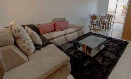 Condomínio com 3 quartos à venda em Jardim Simus - SP