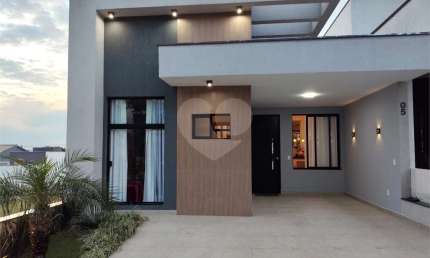 Condomínio à venda em Jardim Residencial Villagio Ipanema I - SP