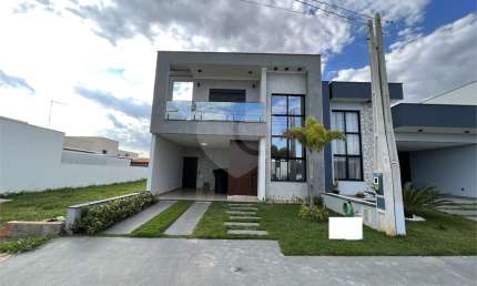Condomínio com 4 quartos à venda em Jardim Novo Horizonte - SP