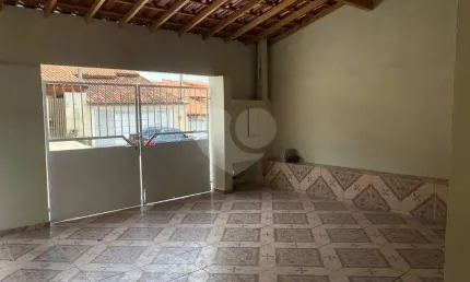 Casa com 2 quartos à venda em Jardim Santa Esmeralda - SP