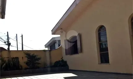 Casa com 3 quartos à venda em Parque Bela Vista - SP